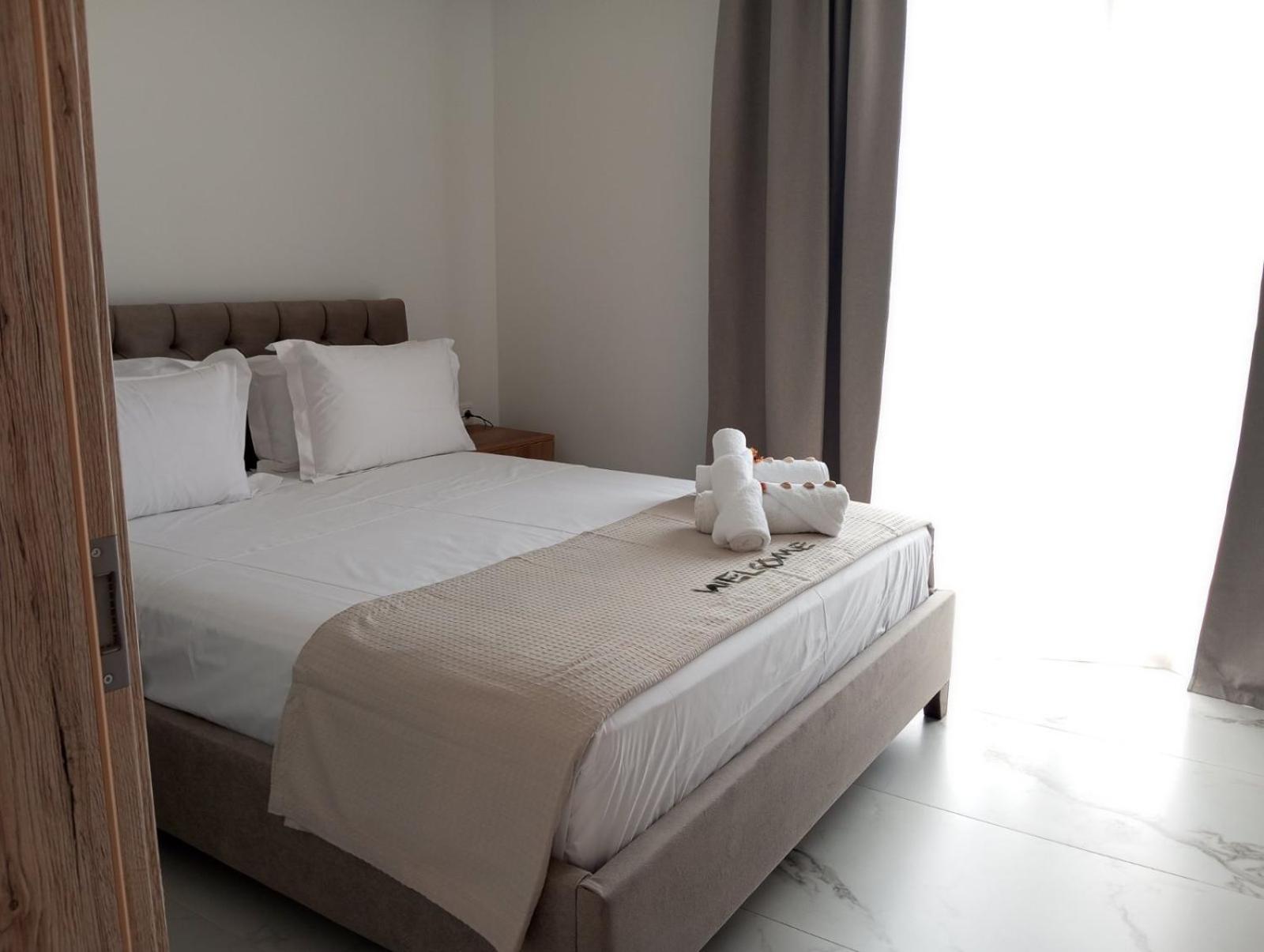 Three Charites Resort Gialova Eksteriør billede