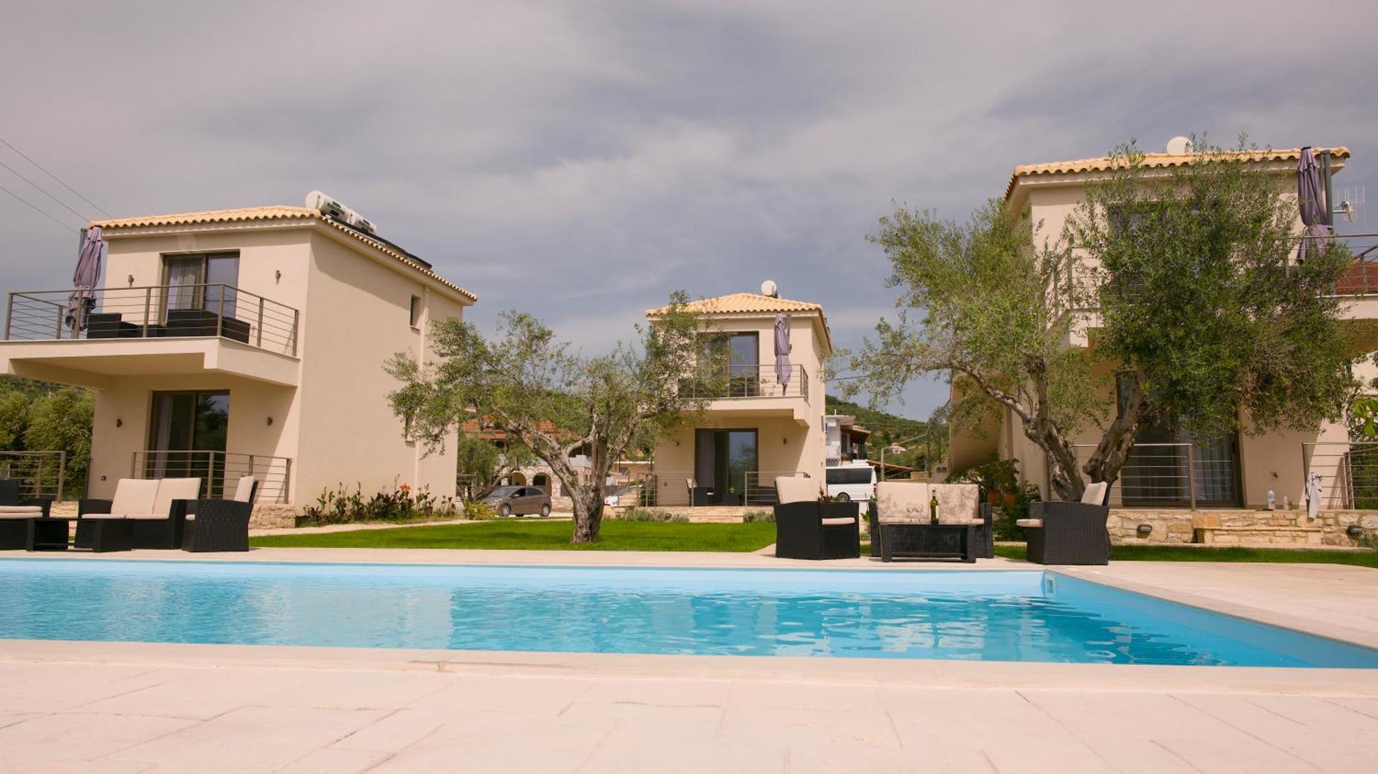 Three Charites Resort Gialova Eksteriør billede